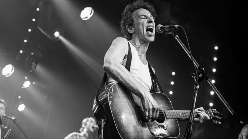 Javier Calamaro encabeza el II Vinito Acústico: una noche de música, vinos y sabores en Mendoza